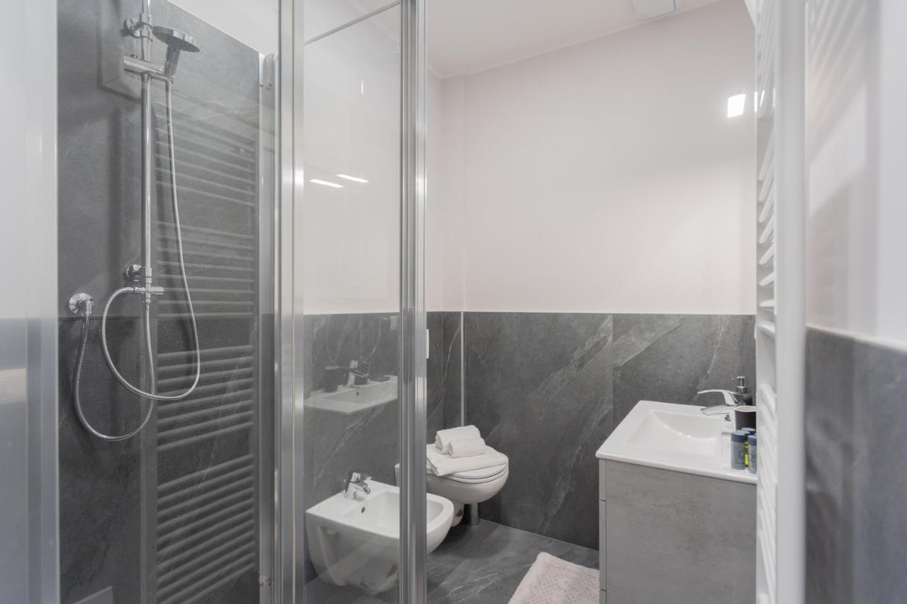 Sant'Agostino Apartments By Rent All Como Buitenkant foto
