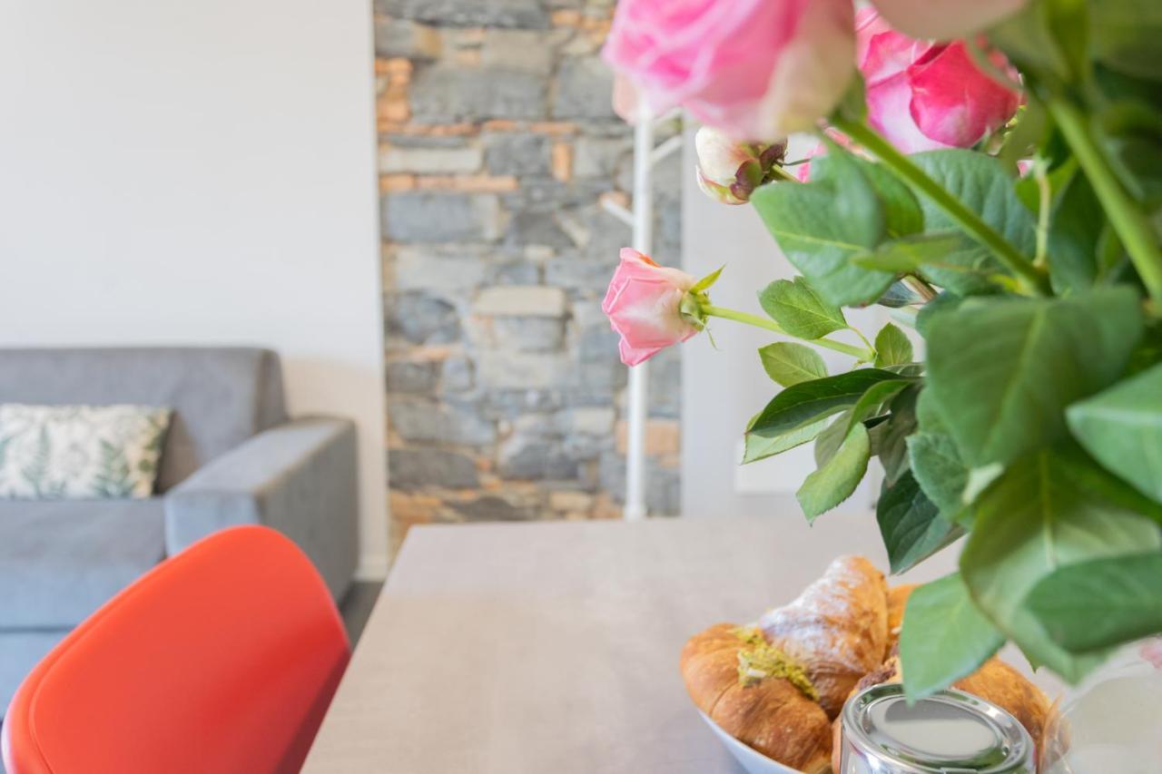Sant'Agostino Apartments By Rent All Como Buitenkant foto