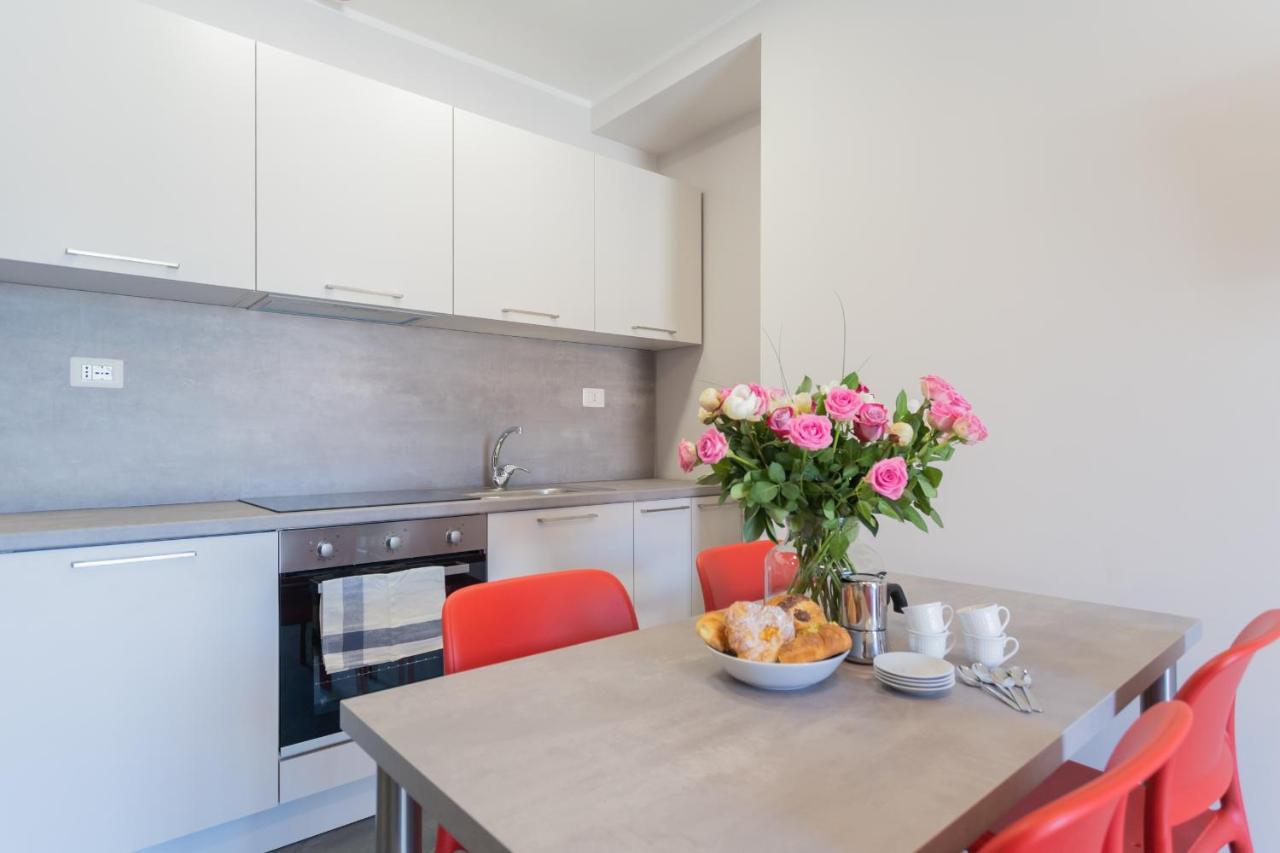 Sant'Agostino Apartments By Rent All Como Buitenkant foto