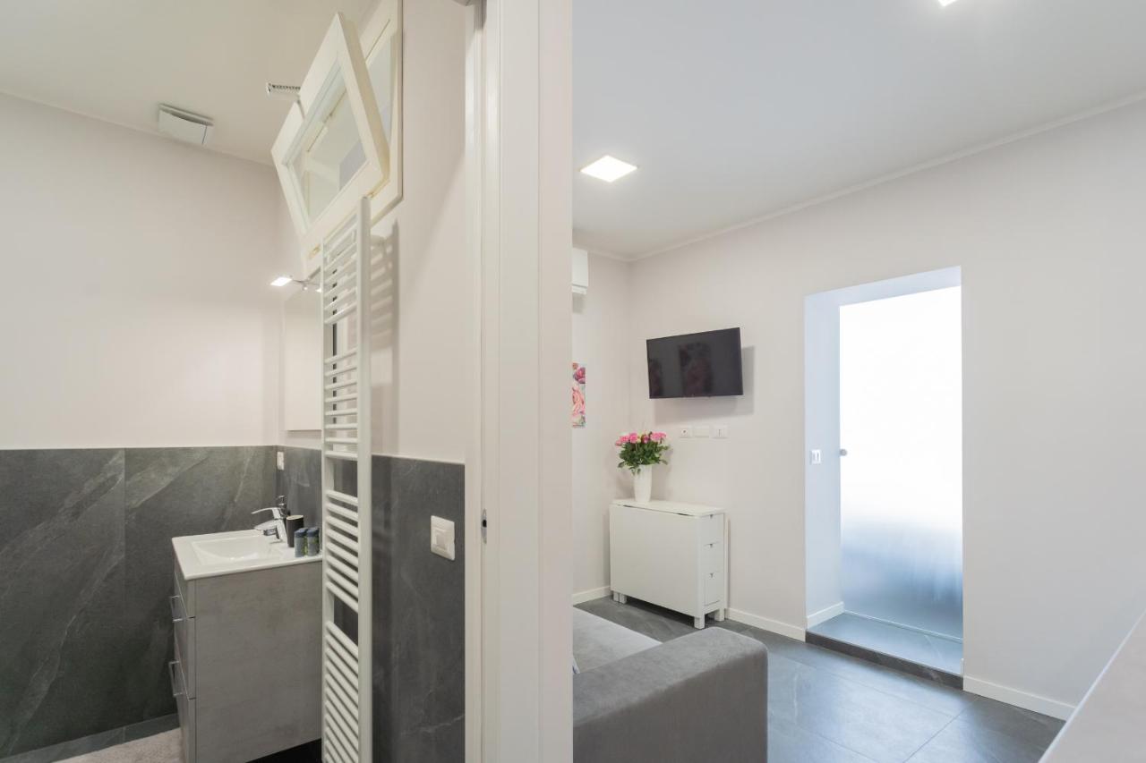 Sant'Agostino Apartments By Rent All Como Buitenkant foto